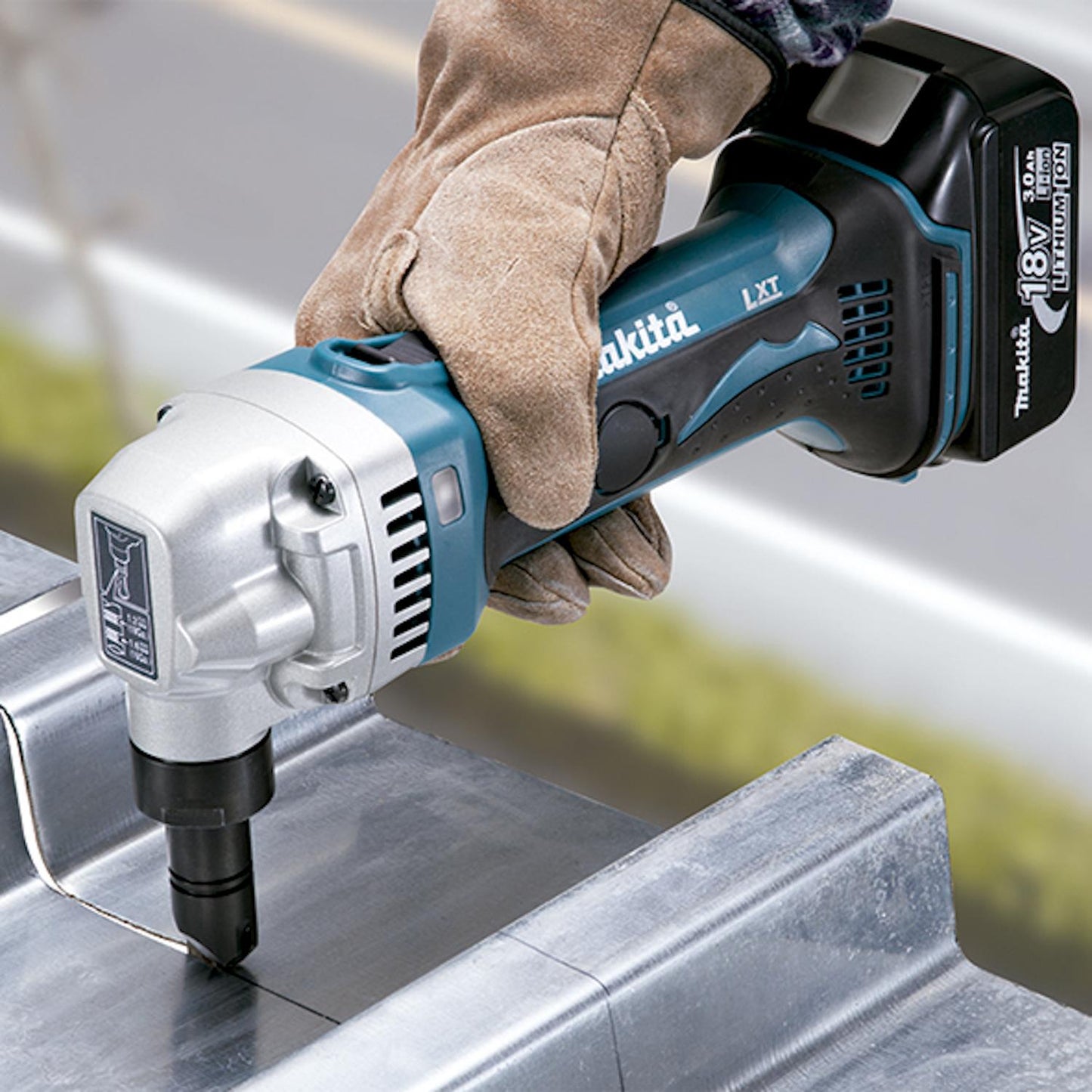 MAKITA ROEDORA 18V DJN161Z S/PILA - Flash $ales